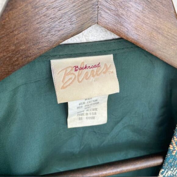 Back Road Blues St Patrick's Day Vest with 5 Pins - Size Medium - Picture 4 of 5